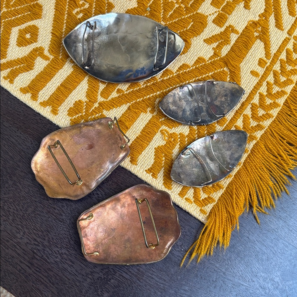Lot of 5 Handmade Metal Belt Buckles and 3 Woven Sashes - Picture 7 of 12